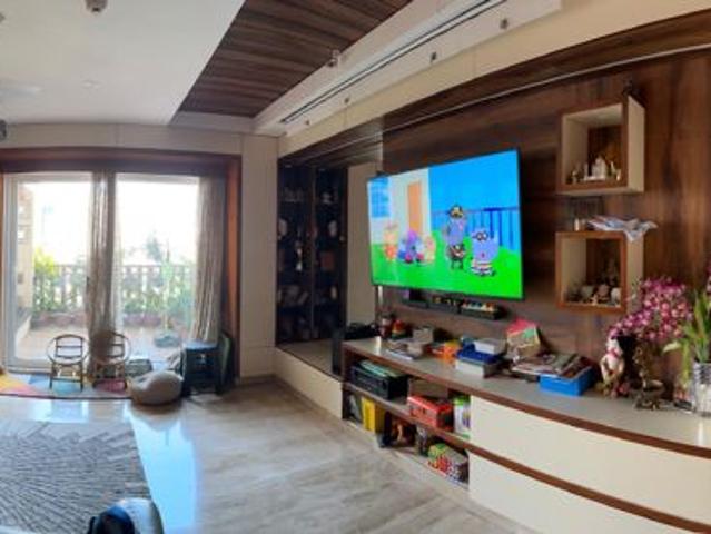 Rental | 3 BHK + 2370 Sq.Ft. Apartment in Mahindra Windchimes