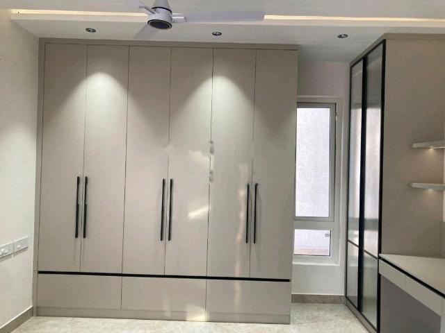 Rental | 3 BHK 2375 Sq.Ft. Apartment in Aurobindo Kohinoor
