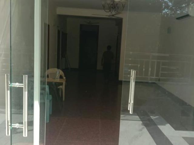 Rental | 3 BHK 244 Sq.Yd. Apartment in Delhi Heights