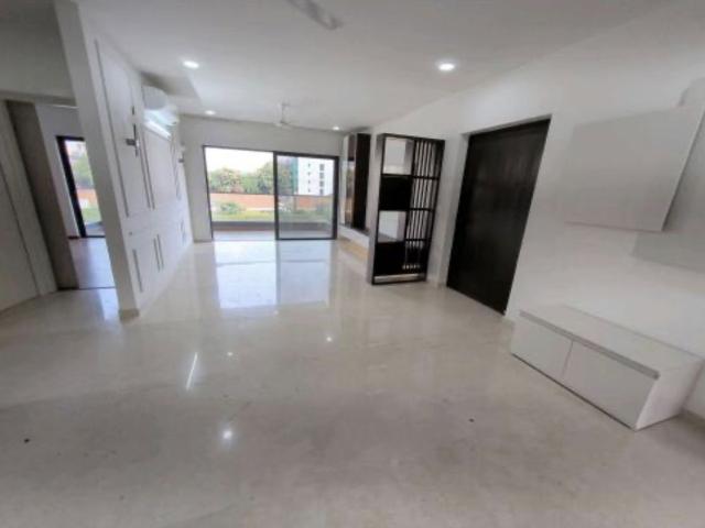 Rental | 3 BHK + 2453 Sq.Ft. Apartment in Birla Navya