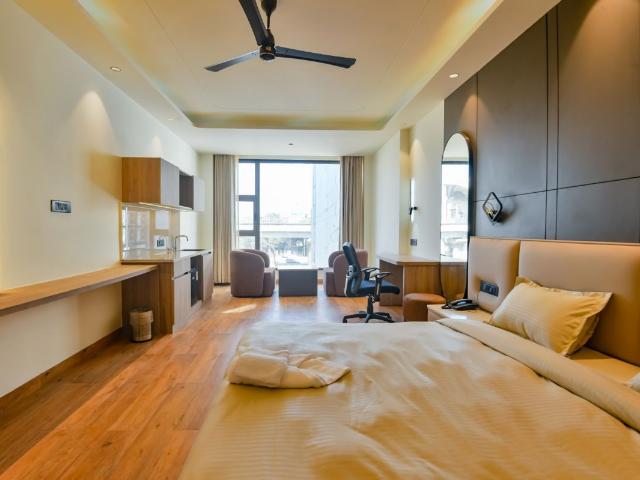 Rental | 3 BHK 2450 Sq.Ft. Apartment in Puri Emerald Bay