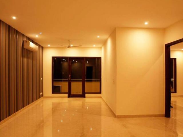 Rental | 3 BHK 2460 Sq.Ft. Apartment in Vipul Belmonte