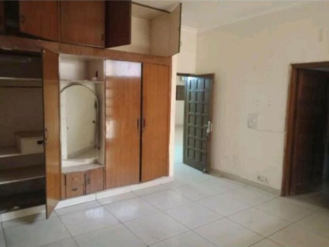 Rental | 3 BHK 240 Sq.Mt. Independent House in RWA Apartments