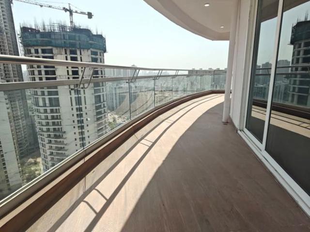 Rental | 3 BHK + 2560 Sq.Ft. Independent House in Supertech Mart