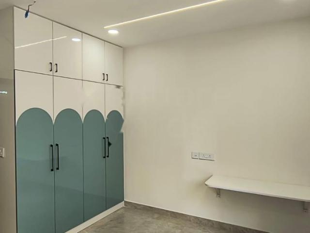 Rental | 3 BHK 2500 Sq.Ft. Apartment in Aurobindo Kohinoor
