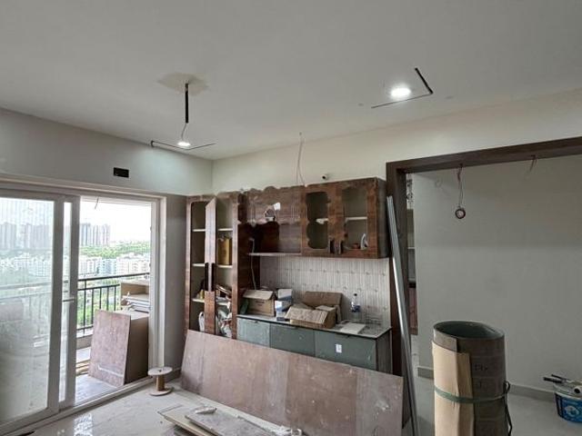 Rental | 3 BHK 2500 Sq.Ft. Apartment in Praneeth Pranav Solitaire