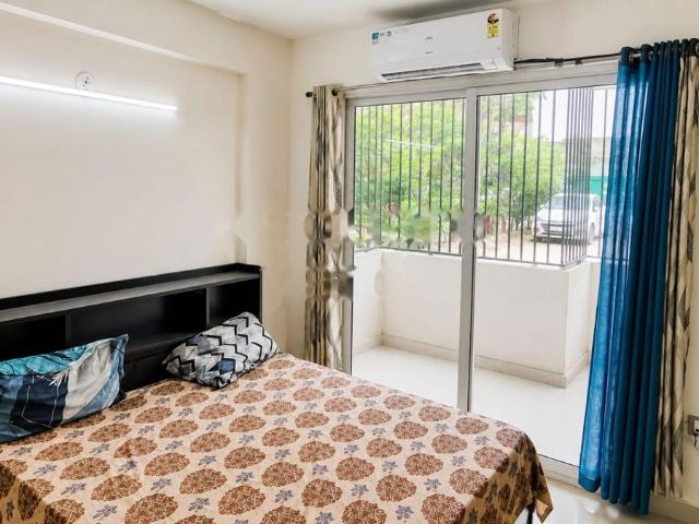 Rental | 3 BHK 2500 Sq.Ft. Apartment in ROF Aalayas