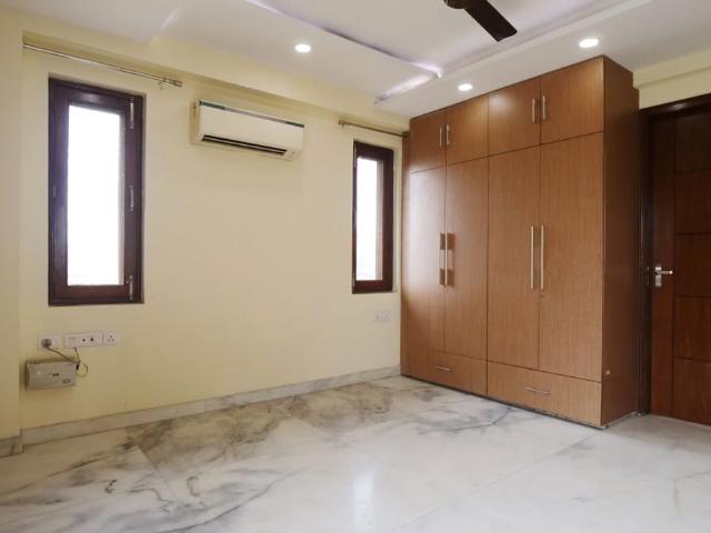 Rental | 3 BHK 2500 Sq.Ft. Independent House in Sector 72