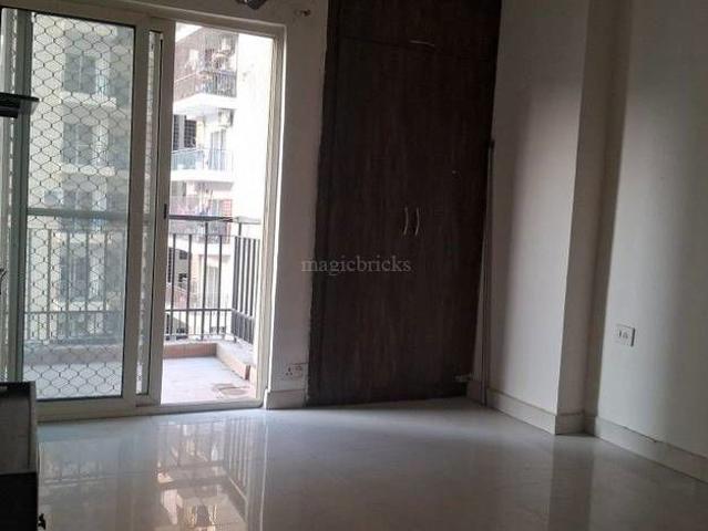 Rental | 3 BHK 250 Sq.Mt. Apartment in RWA Apartments Sector 40