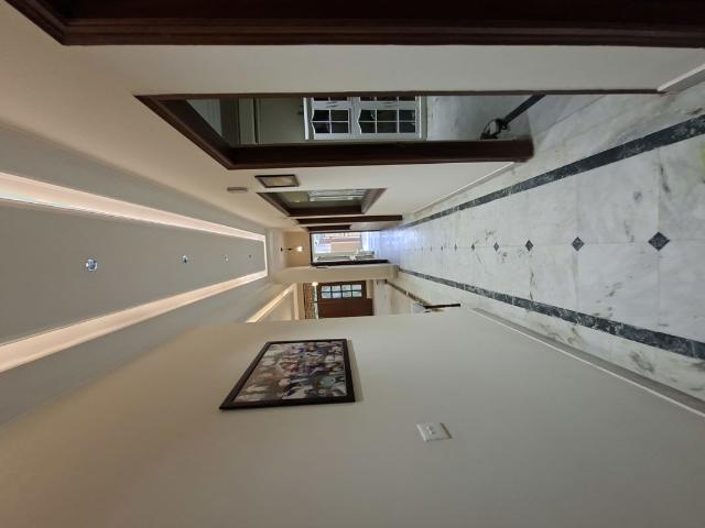 Rental | 3 BHK 250 Sq.Mt. Independent House in RWA Apartments Sector 40