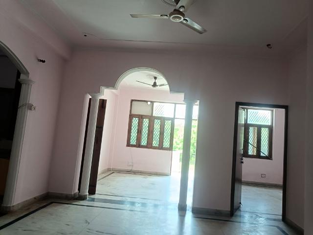 Rental | 3 BHK 250 Sq.Mt. Villa in Sector 46