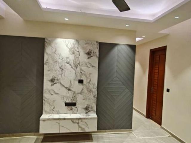 Rental | 3 BHK 250 Sq.Ft. Apartment in Sector 19B Dwarka