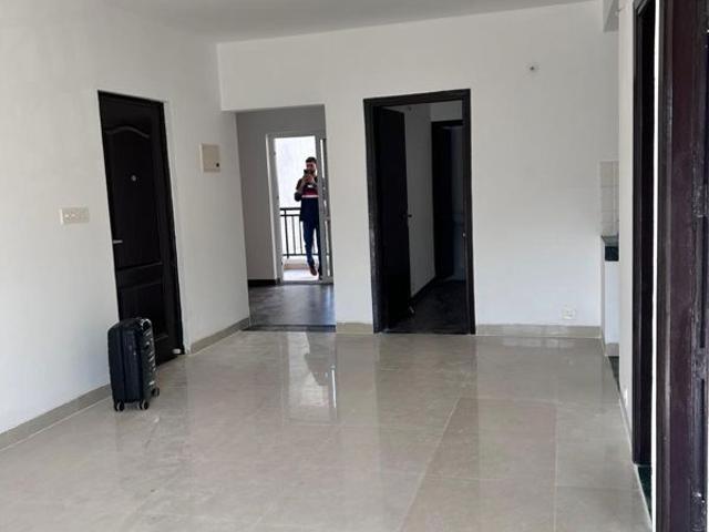 Rental | 3 BHK 250 Sq.Yd. Apartment in BPTP Park Elite Floors