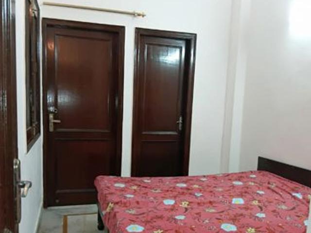 Rental | 3 BHK 250 Sq.Yd. Apartment in Greater Kailash II