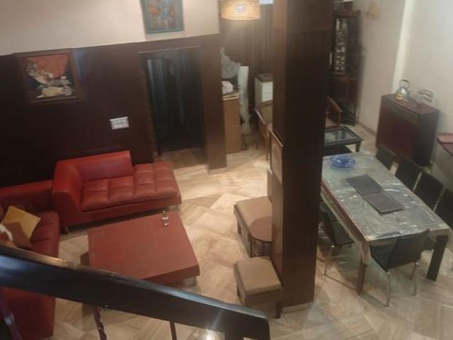 Rental | 3 BHK 250 Sq.Yd. Apartment in Hauz Khas