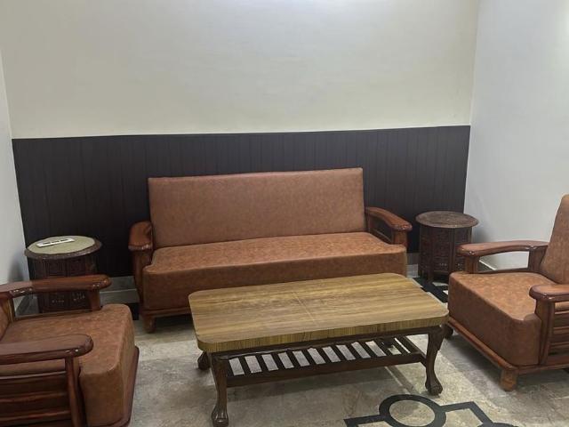Rental | 3 BHK 250 Sq.Yd. Apartment in Rising Homes