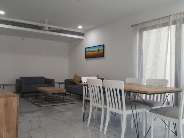 Rental | 3 BHK + 2530 Sq.Ft. Apartment in Marvel Crest