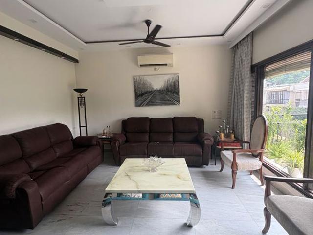 Rental | 3 BHK + 2647 Sq.Ft. Apartment in BPTP Amstoria Country Floor