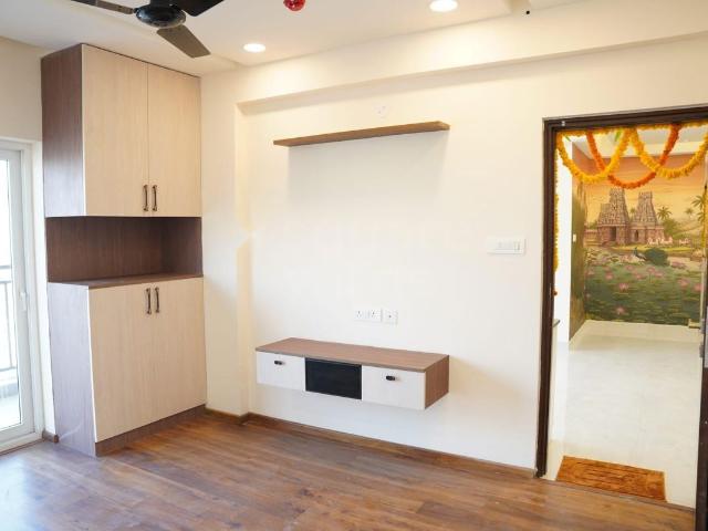 Rental | 3 BHK 2669 Sq.Ft. Apartment in Poulomi Avante