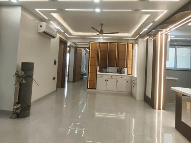 Rental | 3 BHK 2600 Sq.Ft. Apartment in Dwarka