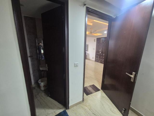 Rental | 3 BHK 260 Sq.Yd. Apartment in Panchsheel Enclave