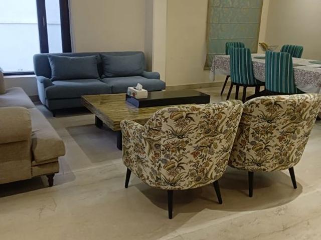 Rental | 3 BHK 2700 Sq.Ft. Apartment in South Extension