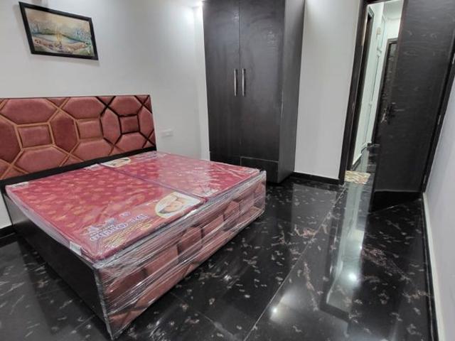 Rental | 3 BHK 2700 Sq.Ft. Apartment in Sector 55