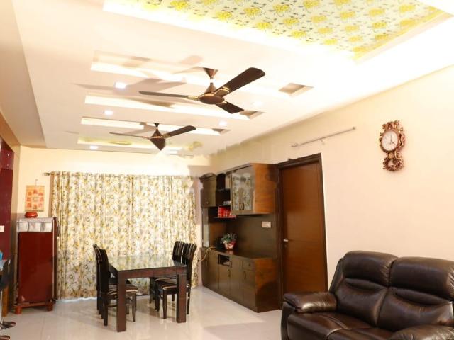 Rental | 3 BHK 2700 Sq.Ft. Apartment in Western Exotica