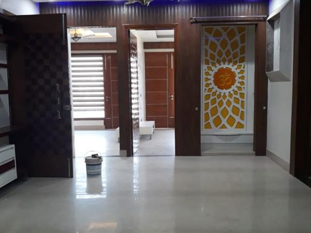 Rental | 3 BHK 2700 Sq.Ft. Apartment in Vasant Kunj