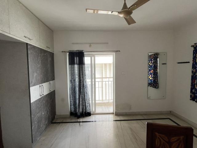 Rental | 3 BHK + 3050 Sq.Ft. Apartment in The Ozone Heights