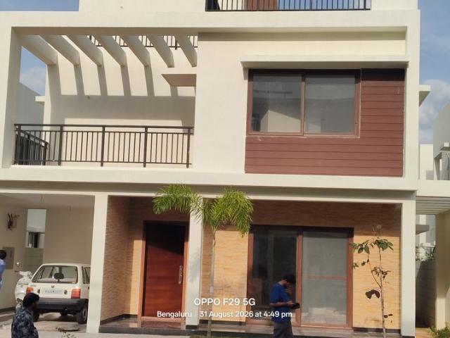Rental | 3 BHK 3000 Sq.Ft. Villa in Adarsh Palm Acres