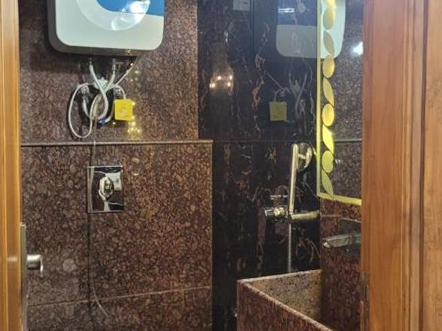 Rental | 3 BHK 300 Sq.Yd. Apartment in DLF Queens Court