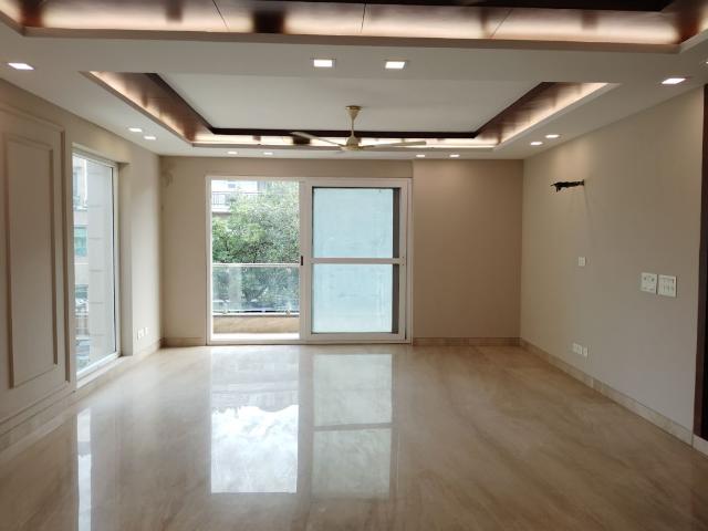 Rental | 3 BHK 3100 Sq.Ft. Apartment in Defence Colony