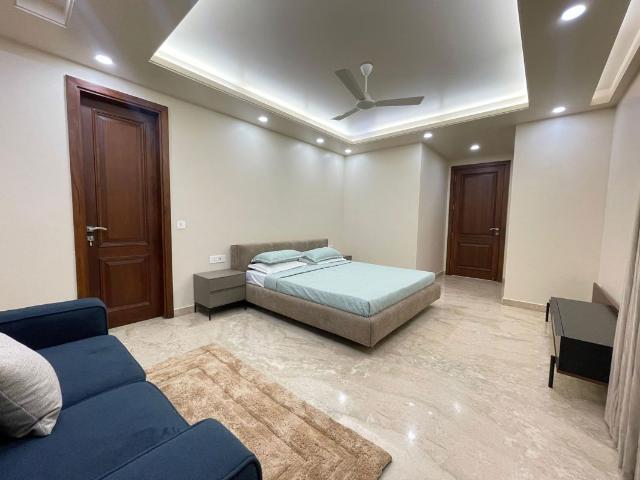Rental | 3 BHK + 3100 Sq.Ft. Apartment in Defence Colony