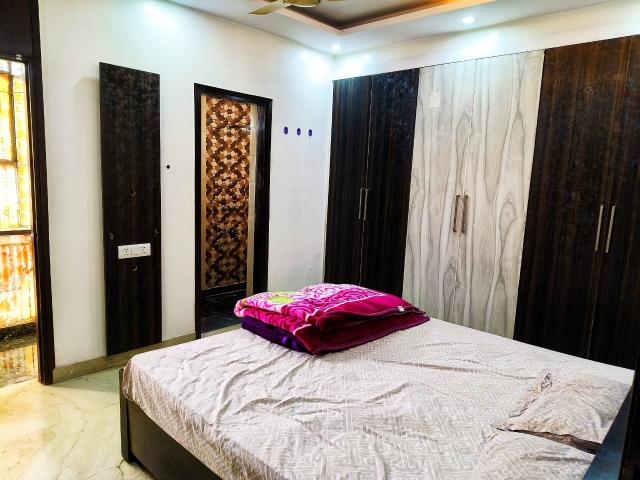 Rental | 3 BHK 325 Sq.Yd. Apartment in South Delhi