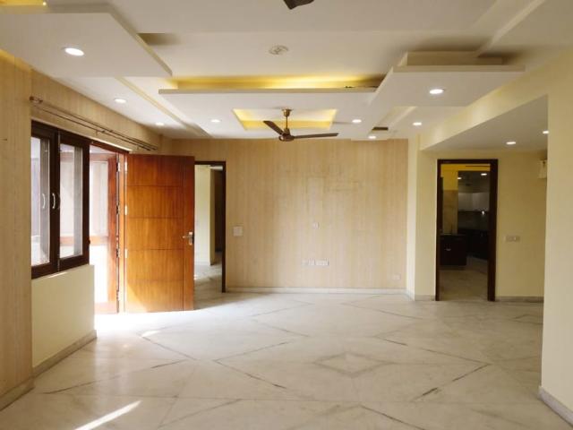 Rental | 3 BHK + 32000 Sq.Ft. Independent House in Sector 36