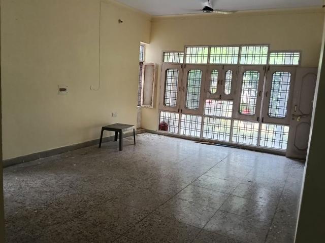 Rental | 3 BHK 3200 Sq.Ft. Independent House in Gomti Nagar