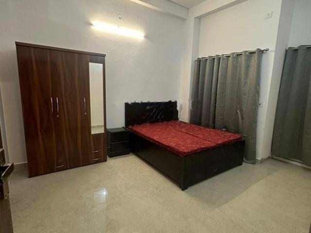 Rental | 3 BHK 3700 Sq.Ft. Apartment in DLF The Skycourt