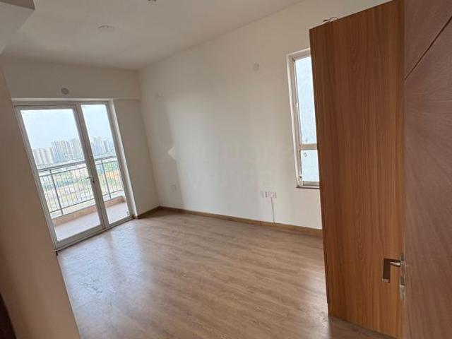 Rental | 3 BHK 3710 Sq.Ft. Apartment in Godrej Meridien