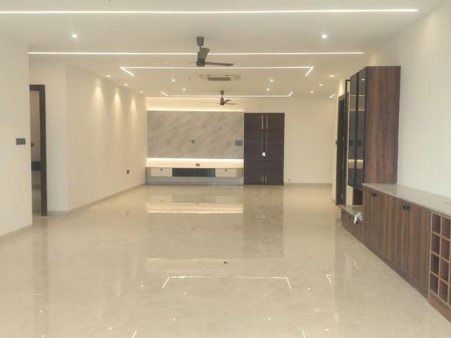 Rental | 3 BHK + 4000 Sq.Ft. Apartment in HUDA Enclave