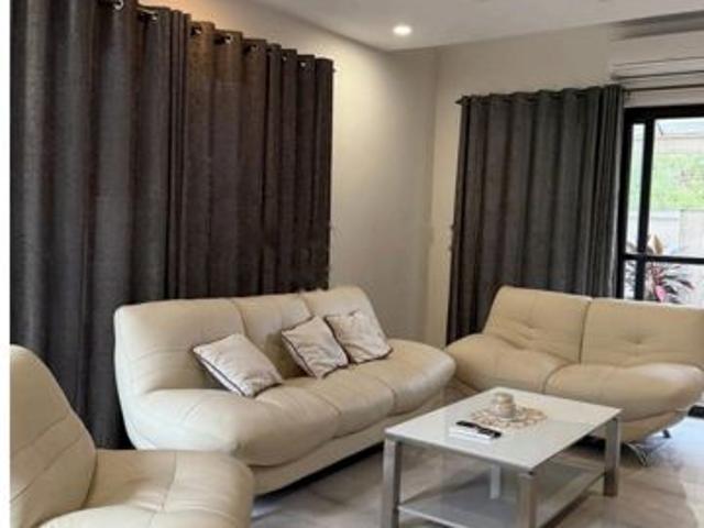 Rental | 3 BHK 4000 Sq.Ft. Apartment in Lakdi ka pul