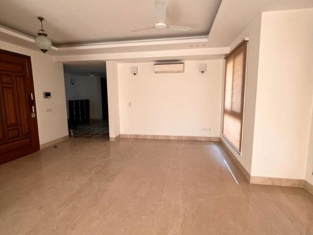 Rental | 3 BHK 400 Sq.Yd. Apartment in Vasant Vihar