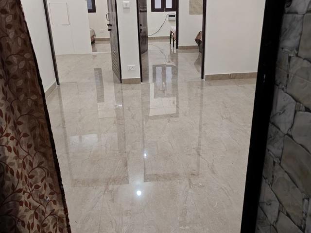 Rental | 3 BHK 400 Sq.Yd. Apartment in Sarita Vihar