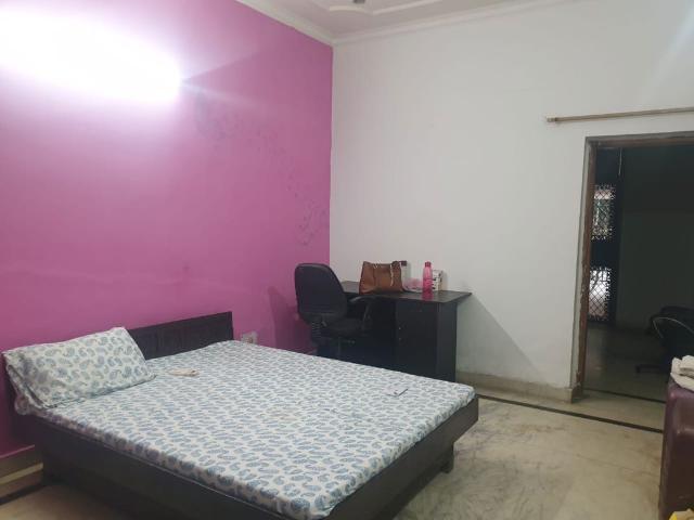 Rental | 3 BHK 500 Sq.Yd. Apartment in Hauz Khas
