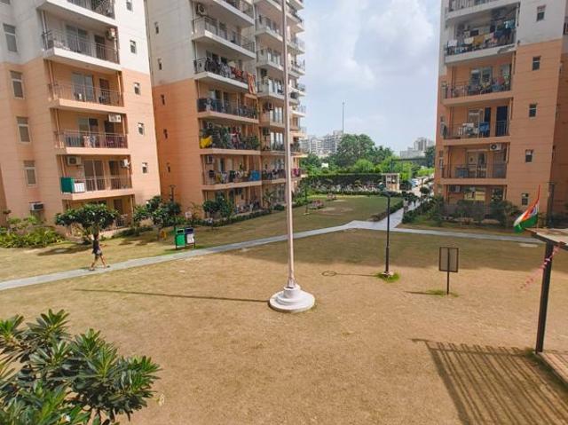 Rental | 3 BHK 645 Sq.Ft. Apartment in ROF Amaltas