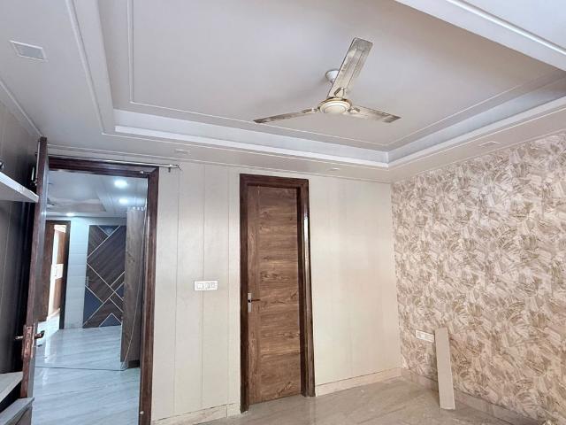 Rental | 3 BHK + 645 Sq.Yd. Apartment in Adore Happy Homes