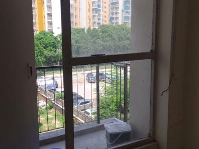 Rental | 3 BHK + 672 Sq.Ft. Apartment in Auric City Homes