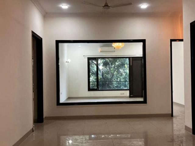 Rental | 3 BHK + 720 Sq.Ft. Apartment in Sector 70