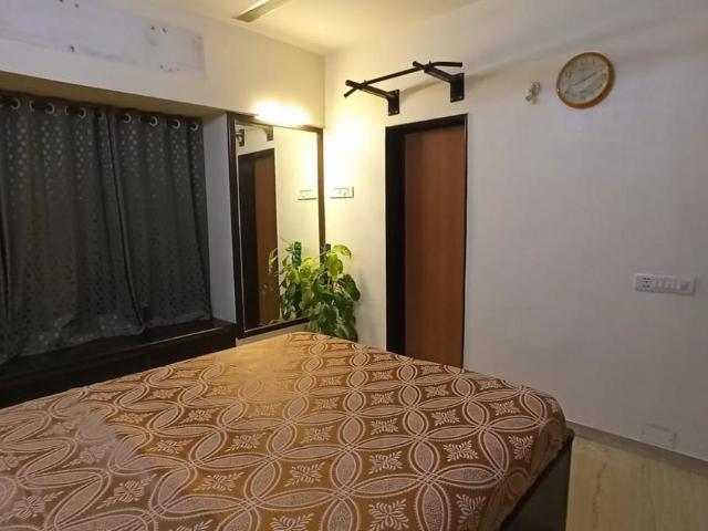 Rental | 3 BHK 818 Sq.Ft. Apartment in Gurukrupa Marina Enclave