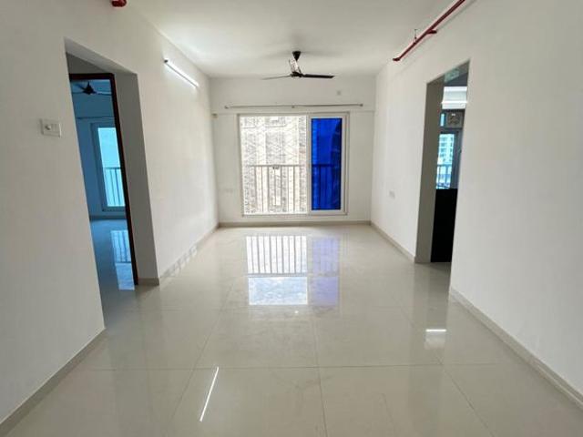 Rental | 3 BHK + 845 Sq.Ft. Apartment in Romell Serene
